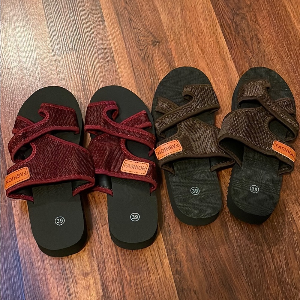 Brand new flip flops - sandals come in bundle - size 8
